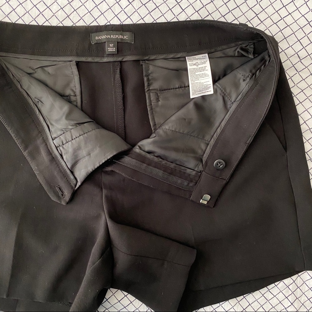 Banana Republic 🖤 Black Shorts